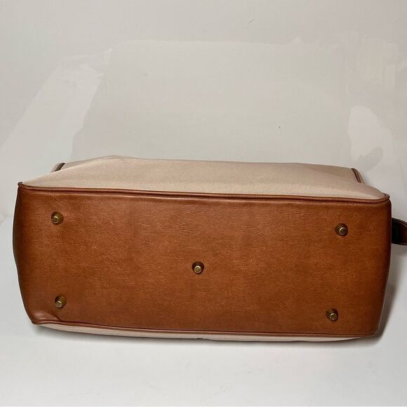 Frankie & Johnnie Brass Feet Weekender Bag  | - Picture 6 of 9